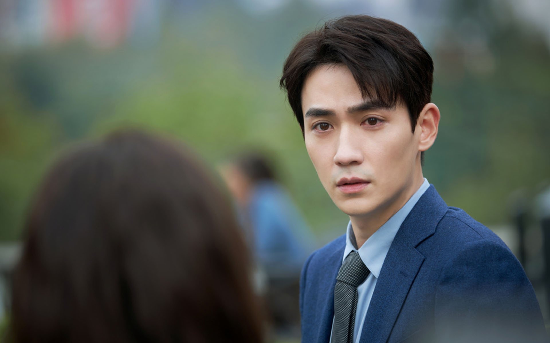 五大联赛是否鼓励中卫持球前插制造中场压力释放,五大联赛最强中场