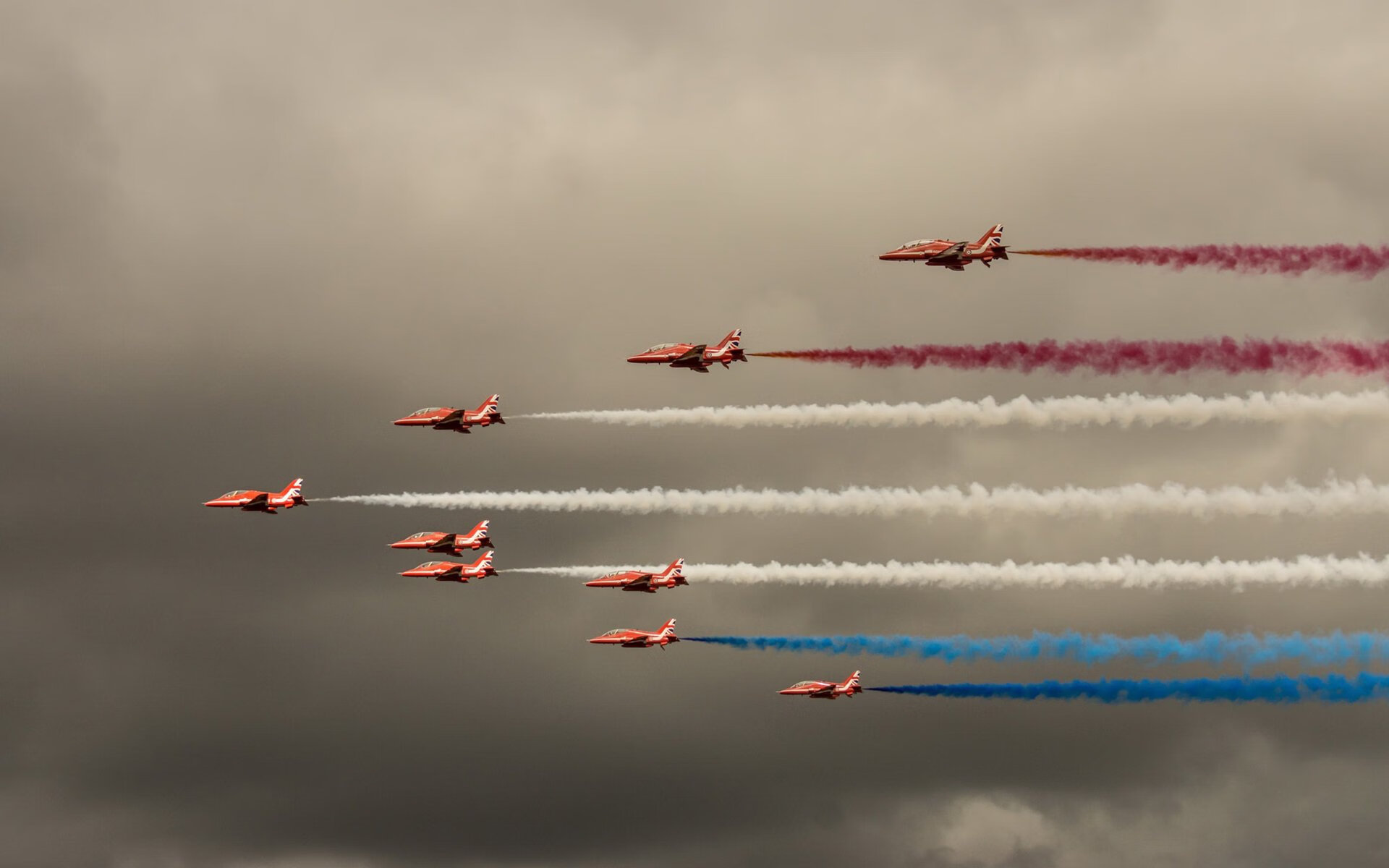 爱游戏体育账号注册-曼城控球体系全面压制中下游球队，曼城的打法